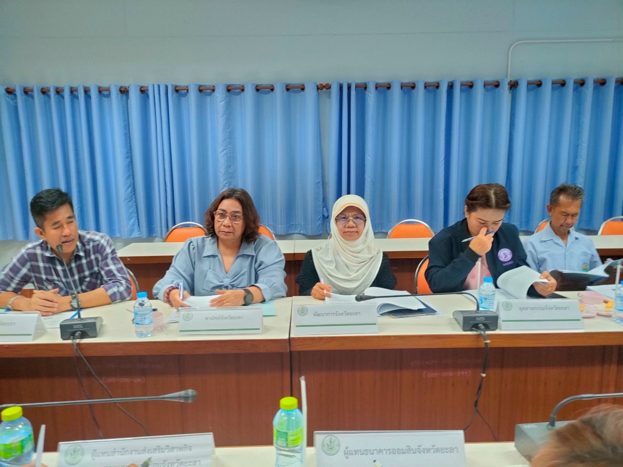 พช.ยะลา ร่วมประชุมคณะกรรมการส่งเสริมวิสาหกิจชุมชนจังหวัดยะลา ครั้งที่ 1/2568