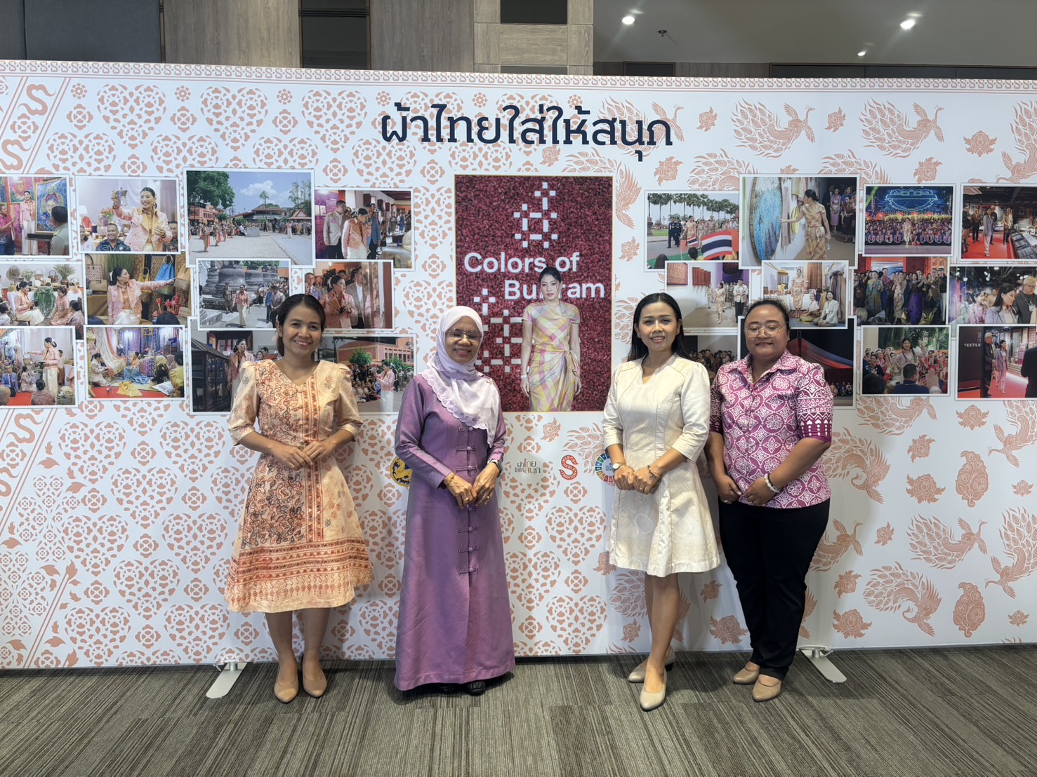 พช.ยะลา ร่วมกิจกรรมเปิดอบรม Coaching ผ้าลายพระราชทาน “ลายสิริราชพัสตราภรณ์” และงานหัตถกรรม ประจำปี 2568 จุดดำเนินการที่ 3 ภาคใต้
