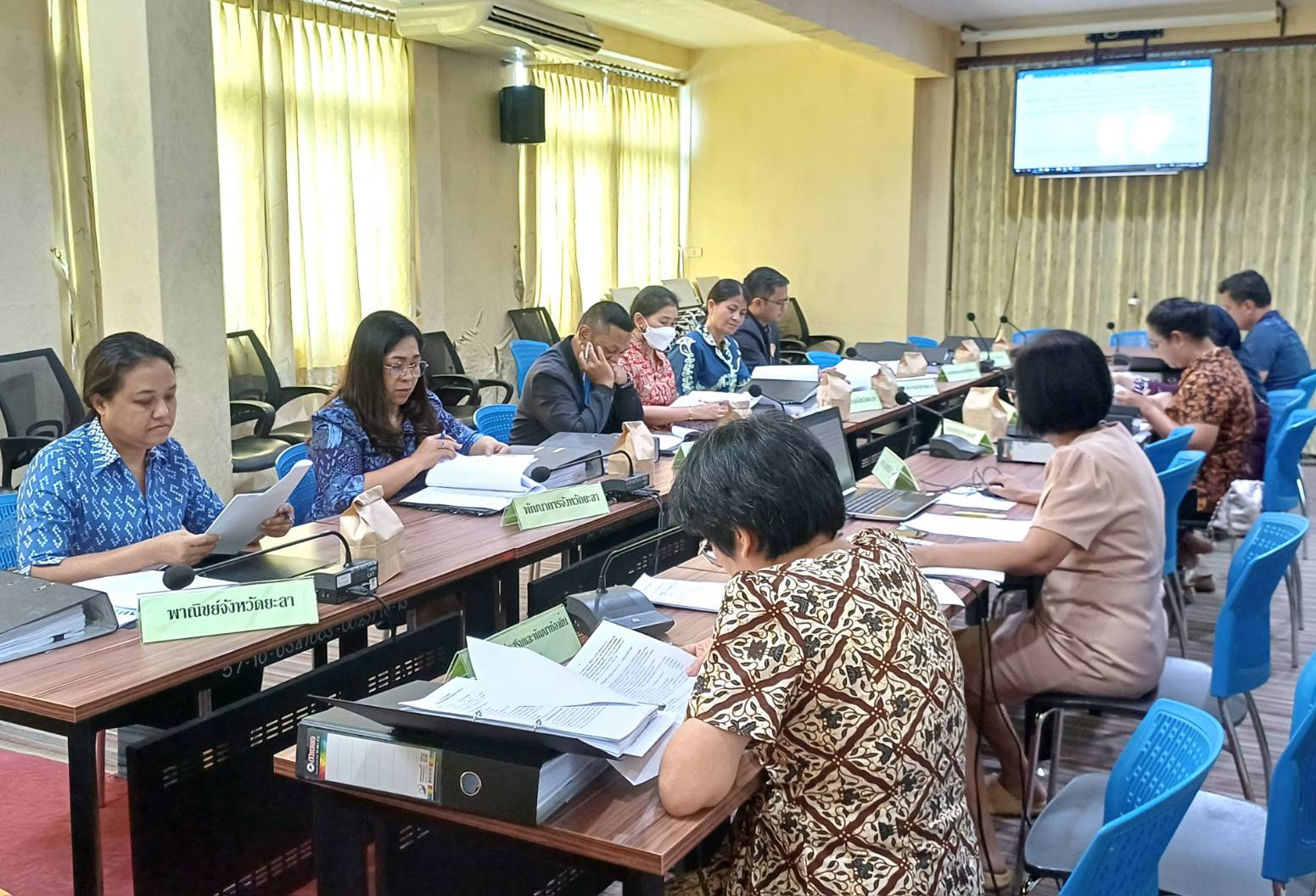 พช.ยะลา ร่วมประชุมคณะกรรมการคัดเลือกองค์กรปกครองส่วนท้องถิ่นที่มีผลปฏิบัติงานดีเด่น ประจำปี 2568