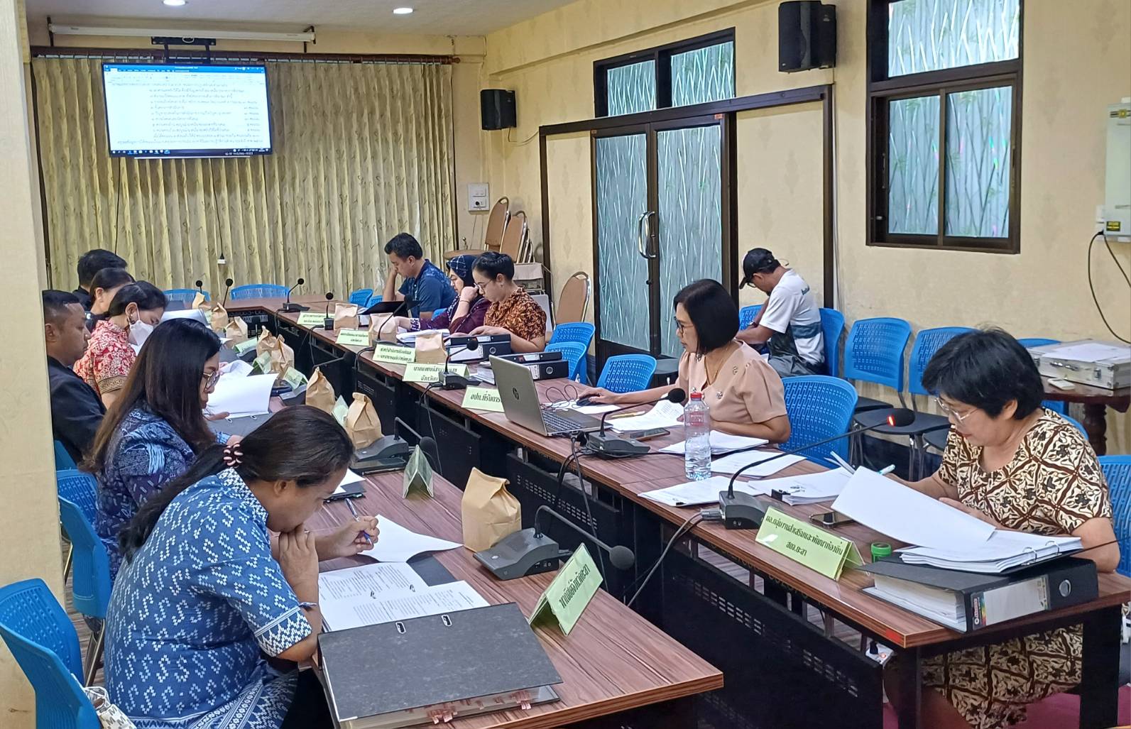 พช.ยะลา ร่วมประชุมคณะกรรมการคัดเลือกองค์กรปกครองส่วนท้องถิ่นที่มีผลปฏิบัติงานดีเด่น ประจำปี 2568