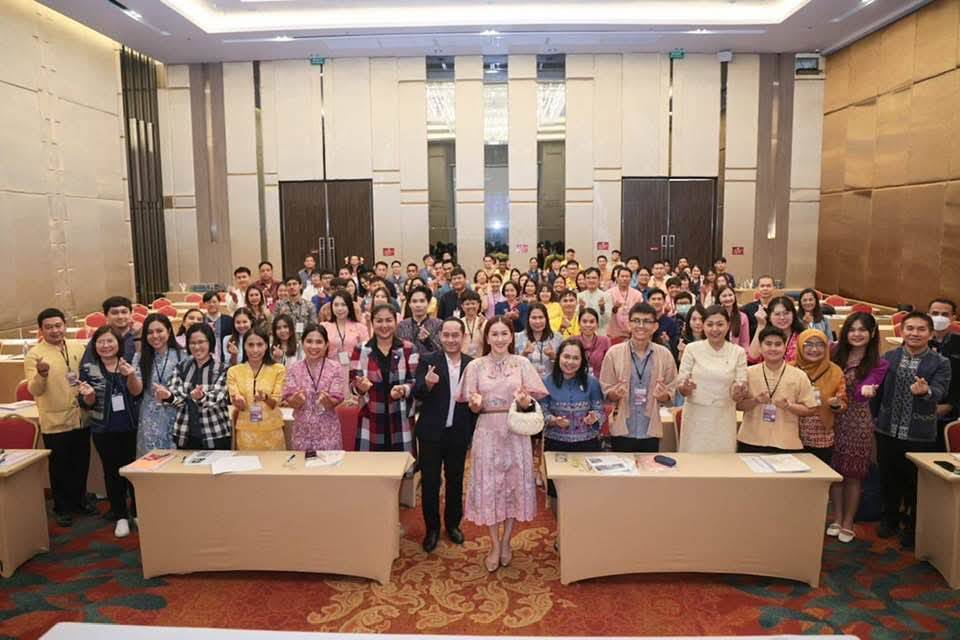 พช.ยะลา ร่วมโครงการพัฒนาบุคลากรเพื่อเสริมสร้างภาพลักษณ์และสร้างเครือข่ายการประชาสัมพันธ์องค์กร