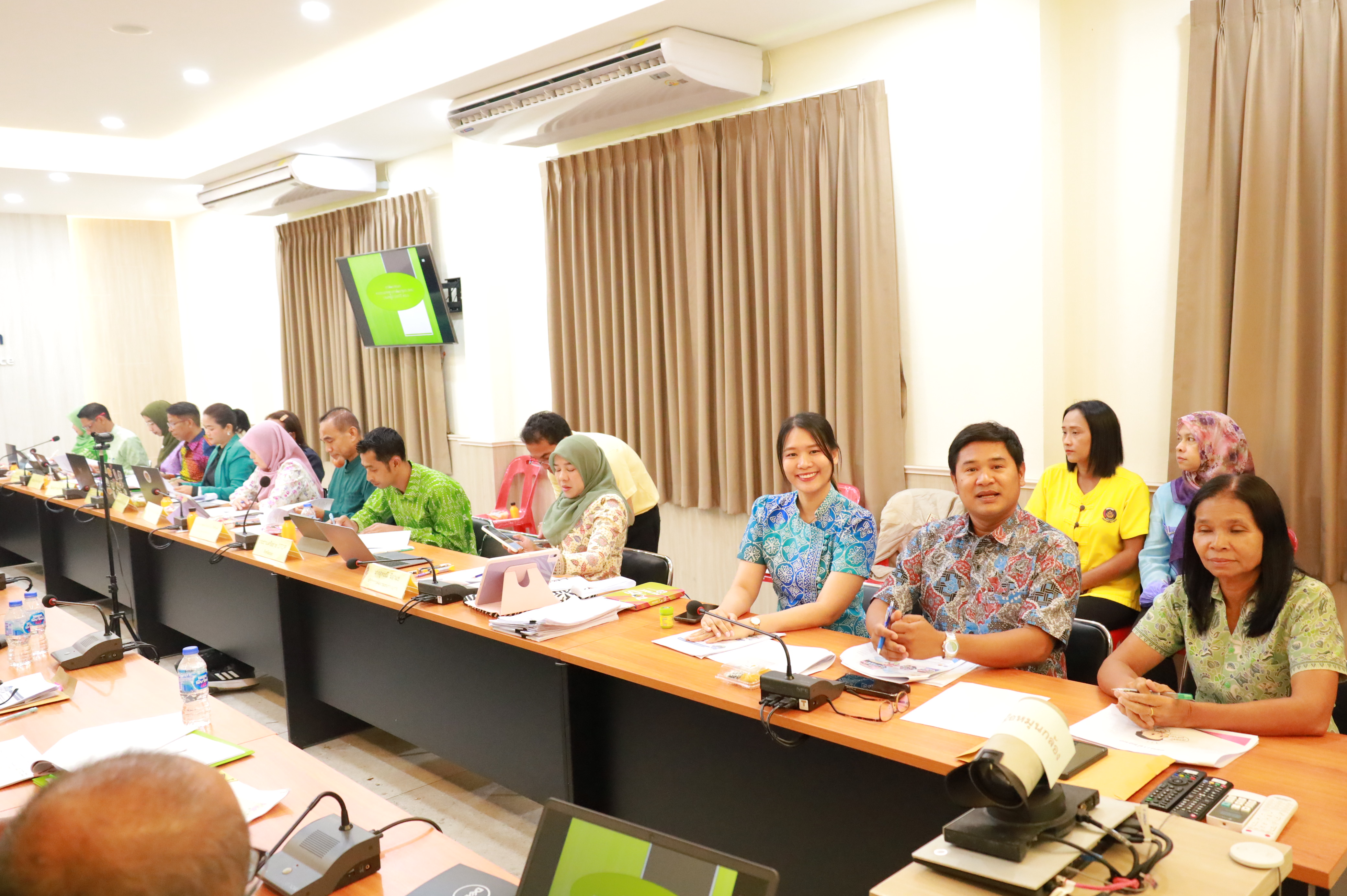 พช.ยะลา ประชุมรับรองมาตรฐานการพัฒนาชุมชน ประจำปีงบประมาณ พ.ศ 2568