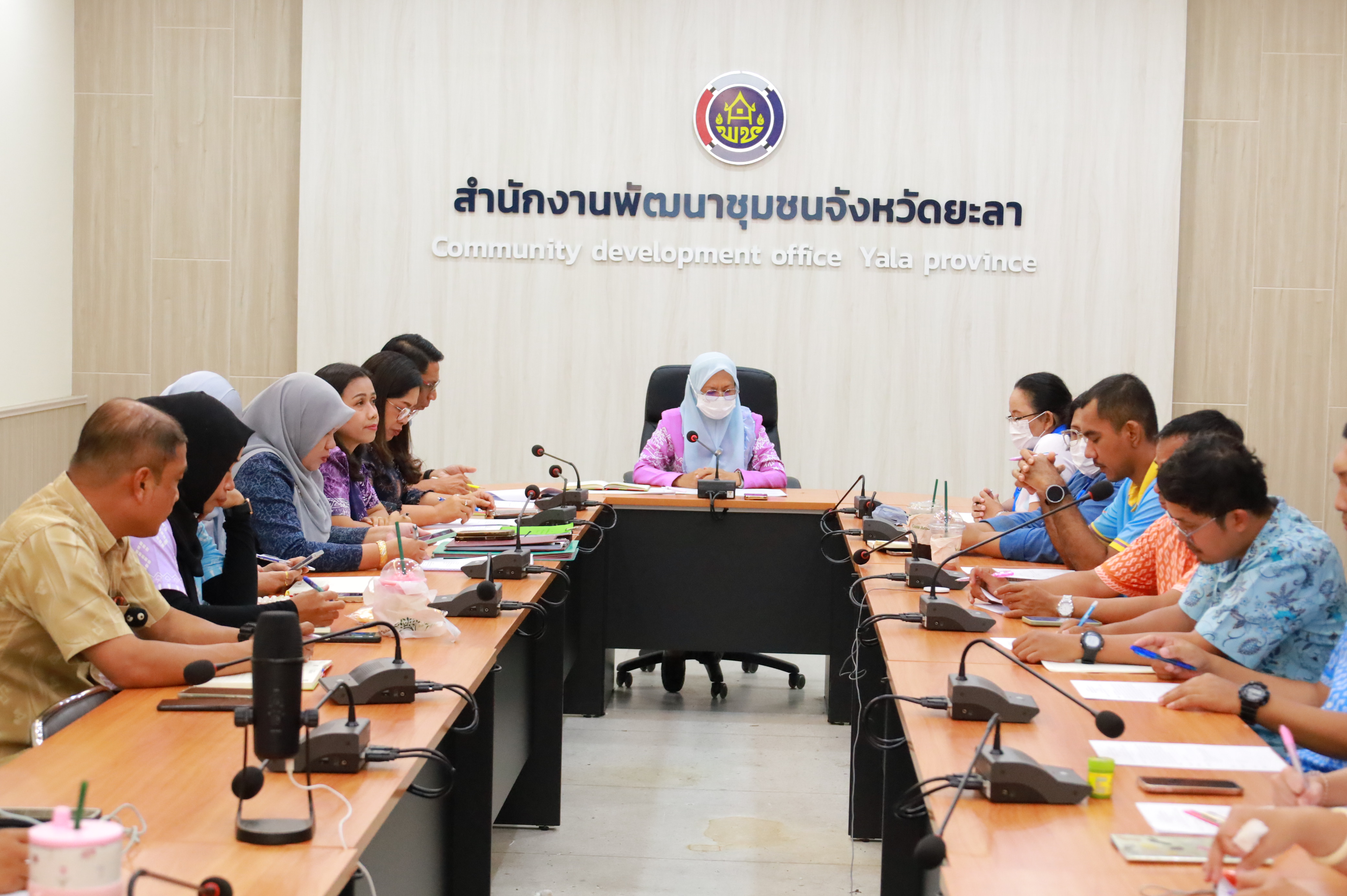 พช.ยะลา ประชุมการเตรียมความพร้อมการจัดกิจกรรมเดินแบบผ้าไทยการกุศล “ผ้าไทยใส่ให้สนุก จังหวัดยะลา” (คณะทำงานที่ 3-7) 