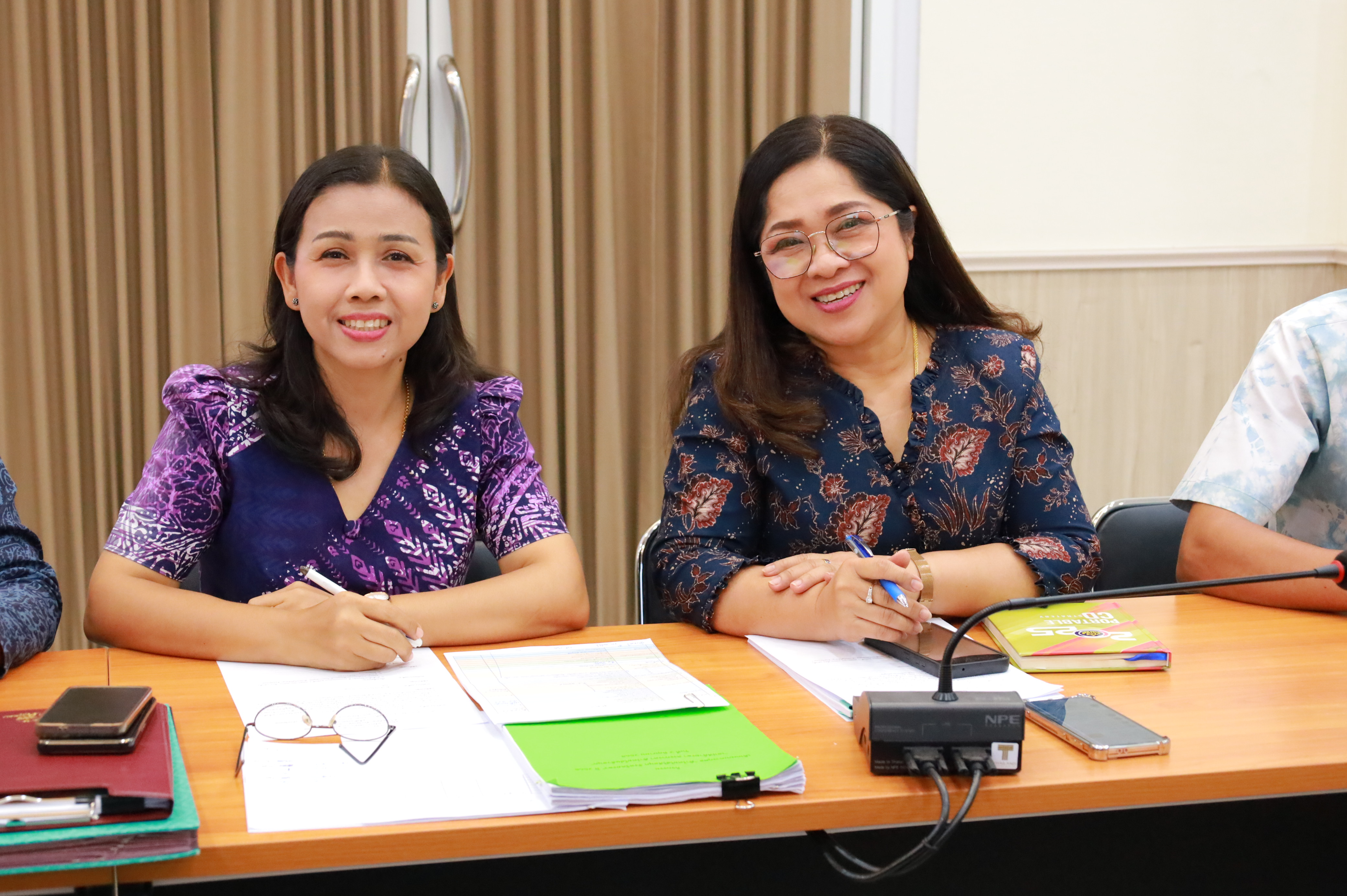 พช.ยะลา ประชุมการเตรียมความพร้อมการจัดกิจกรรมเดินแบบผ้าไทยการกุศล “ผ้าไทยใส่ให้สนุก จังหวัดยะลา” (คณะทำงานที่ 3-7) 