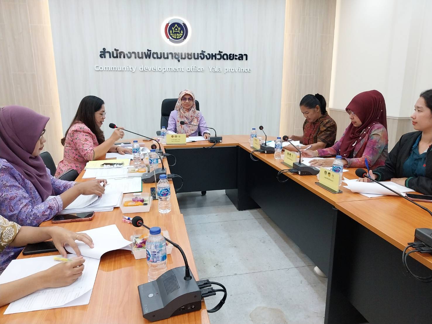 พช.ยะลา ประชุมเตรียมการคัดเลือกคนกองทุนพัฒนาบทบาทสตรีดีเด่นระดับจังหวัด ตามโครงการเชิดชูเกียรติ คนกองทุนพัฒนาบทบาทสตรี ประจำปี 2568