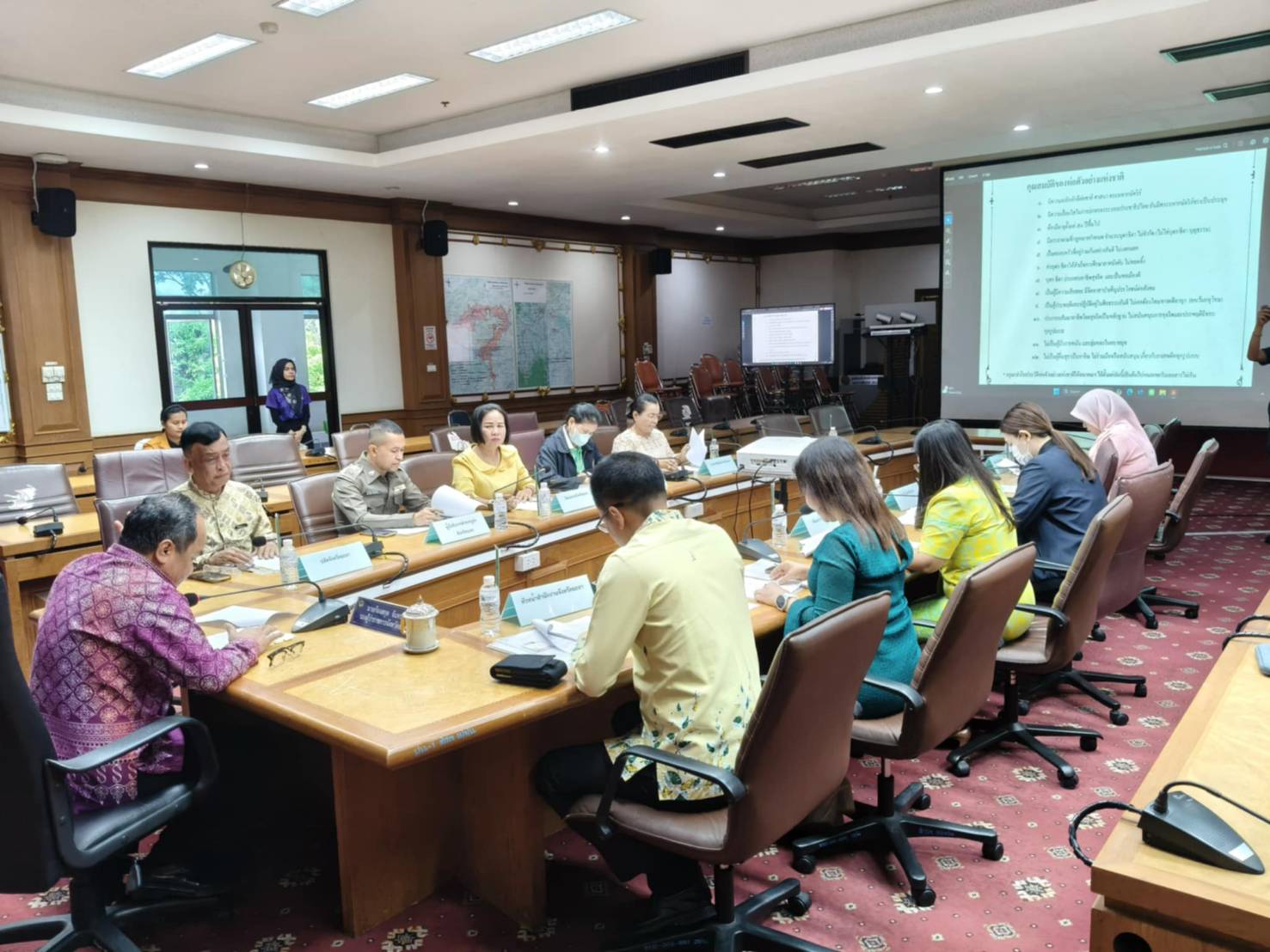 พช.ยะลา ร่วมประชุมพิจารณาคัดเลือกพ่อตัวอย่างแห่งชาติจังหวัดยะลา ปี 2568