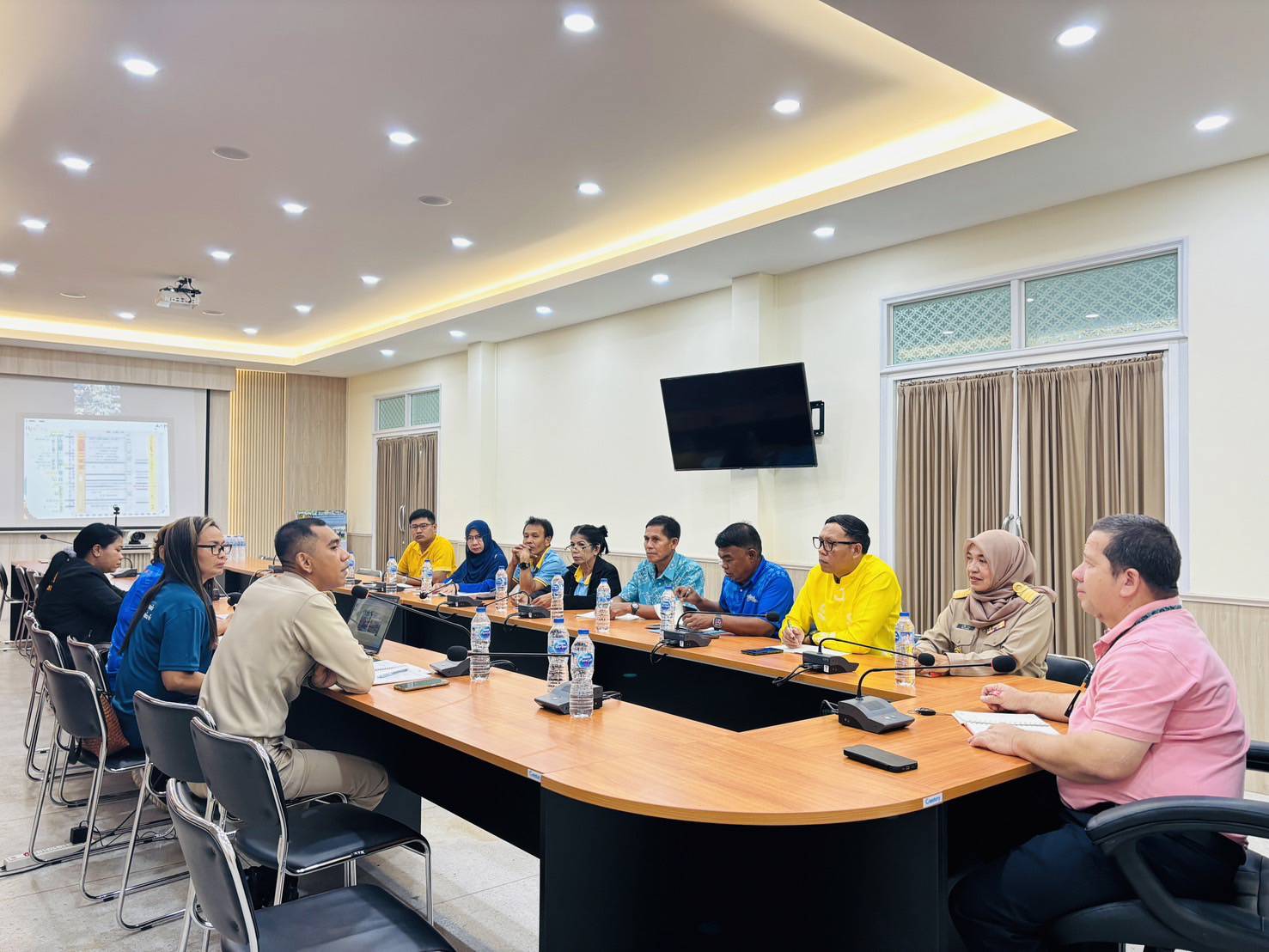 พช.ยะลา ร่วมกับเครือข่ายกองทุนแม่ของแผ่นดินจังหวัดยะลา ประชุมเตรียมความพร้อมจัดกิจกรรมระดมทุน ประจำปี 2568