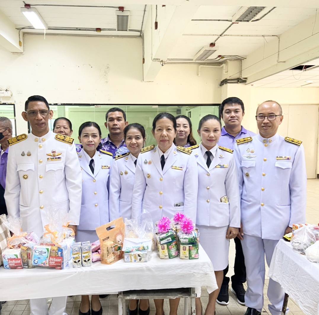 พช.ยะลา  ร่วมพิธีเจริญพระพุทธมนต์ ทำบุญตักบาตร ถวายพระราชกุศล เนื่องในโอกาสวันเฉลิมพระชนมพรรษา สมเด็จพระนางเจ้าสุทิดา พัชรสุธาพิมลลักษณ พระบรมราชินี
