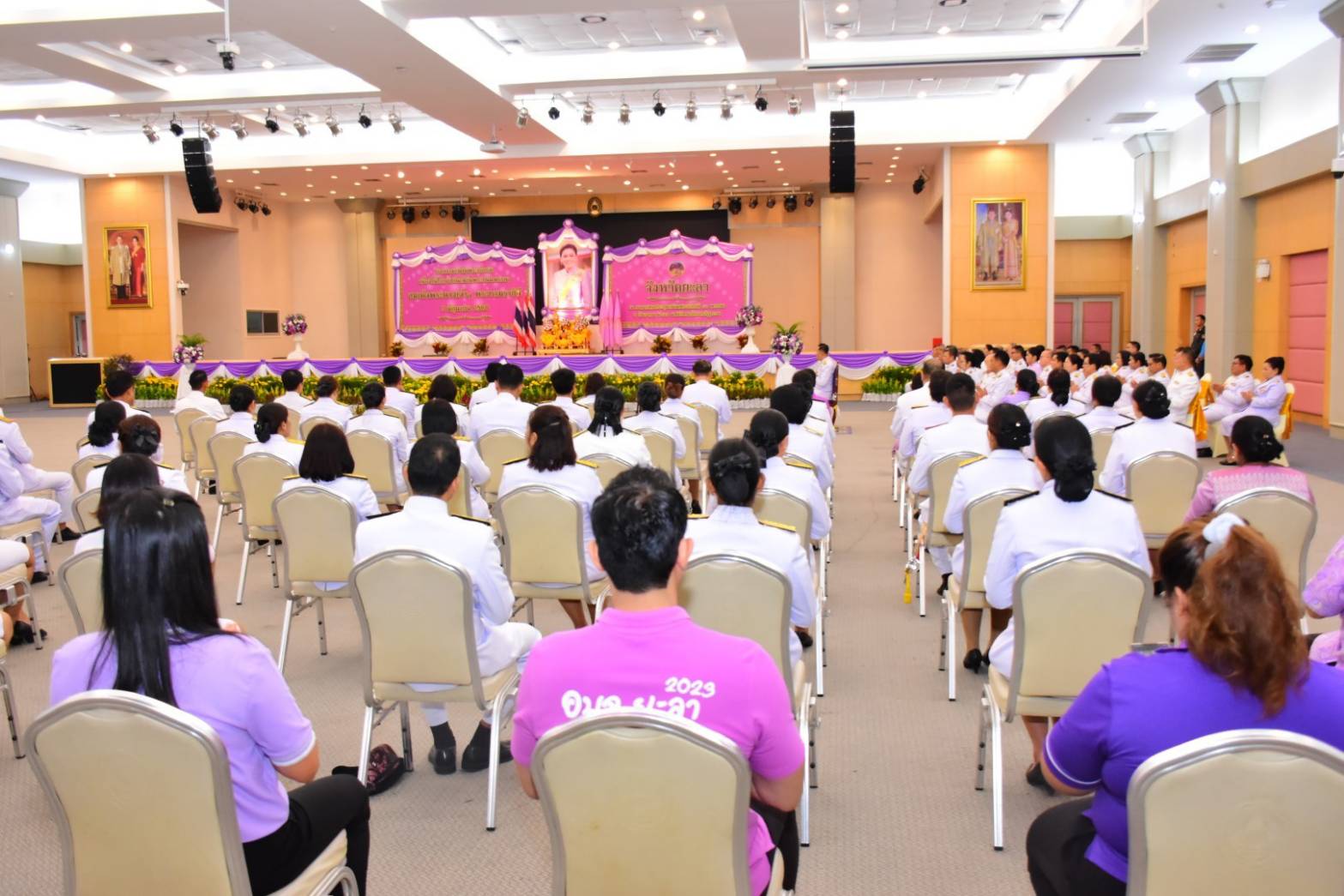 พช.ยะลา  ร่วมพิธีเจริญพระพุทธมนต์ ทำบุญตักบาตร ถวายพระราชกุศล เนื่องในโอกาสวันเฉลิมพระชนมพรรษา สมเด็จพระนางเจ้าสุทิดา พัชรสุธาพิมลลักษณ พระบรมราชินี