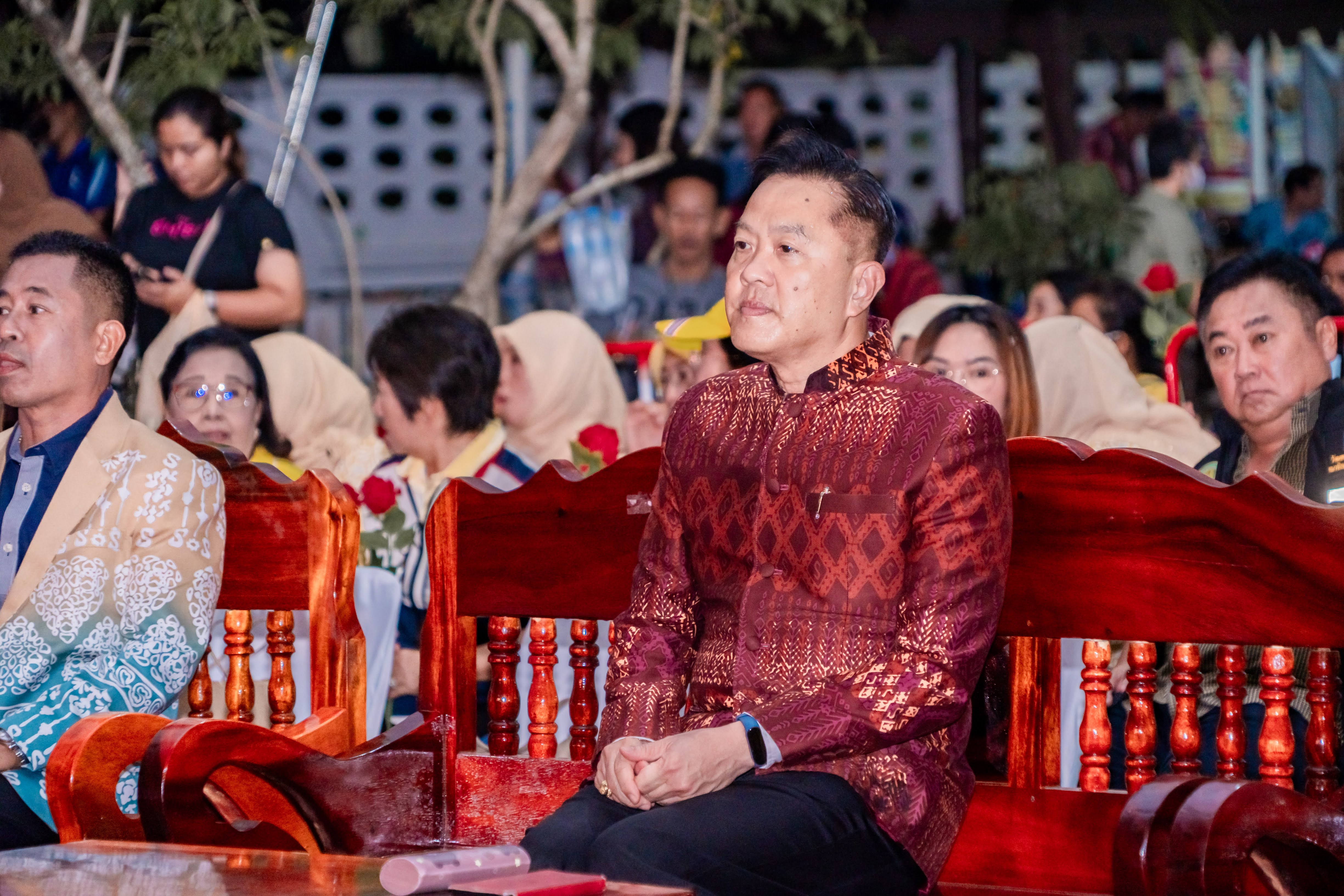 “เสน่ห์ผ้ายะลา ตระการตา ผ้าไทยใส่แล้วสนุก” จังหวัดยะลา จัดกิจกรรมเดินแบบการกุศล “ผ้าไทยใส่ให้สนุก จังหวัดยะลา”  ปี 2568