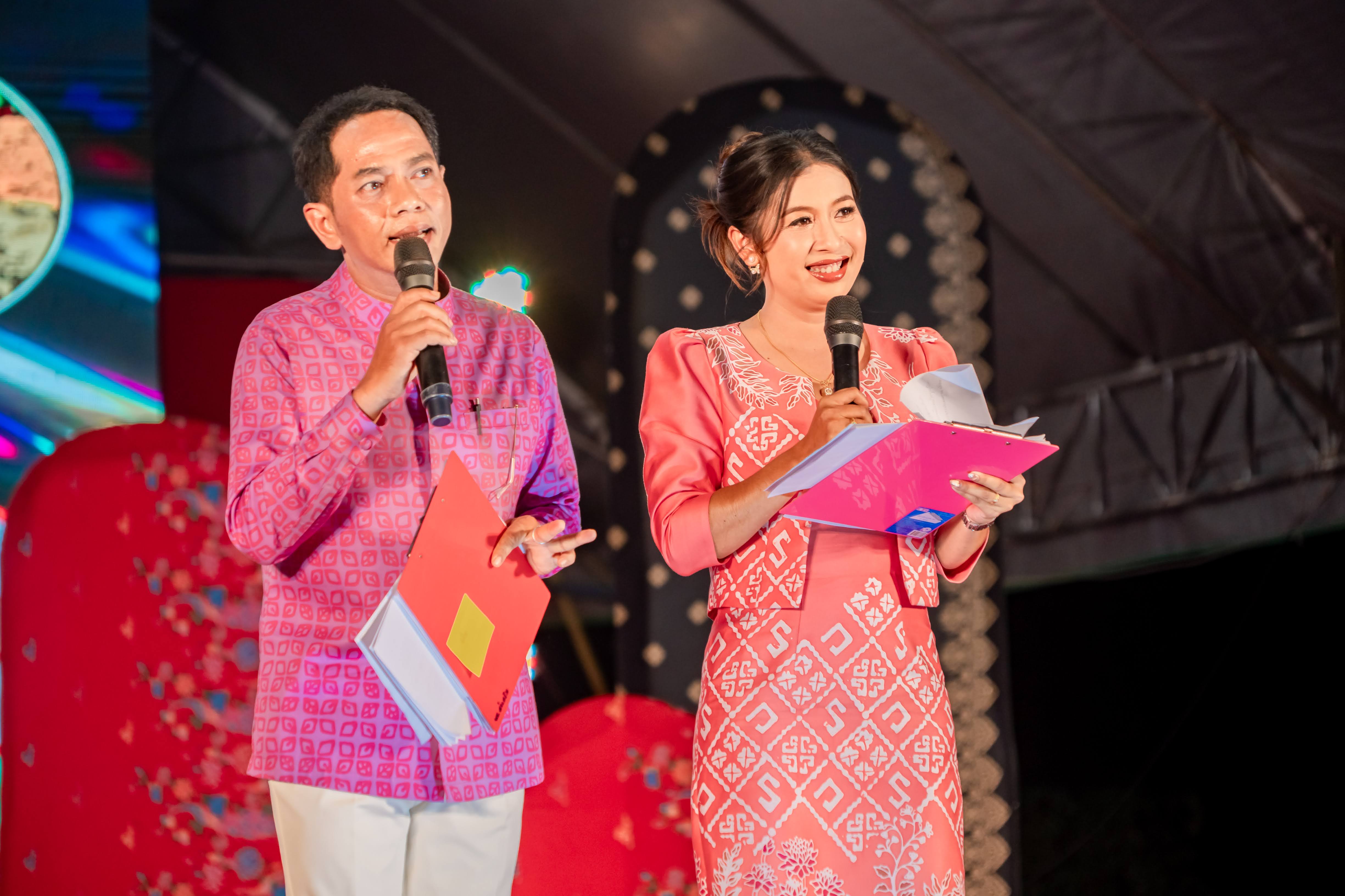 “เสน่ห์ผ้ายะลา ตระการตา ผ้าไทยใส่แล้วสนุก” จังหวัดยะลา จัดกิจกรรมเดินแบบการกุศล “ผ้าไทยใส่ให้สนุก จังหวัดยะลา”  ปี 2568