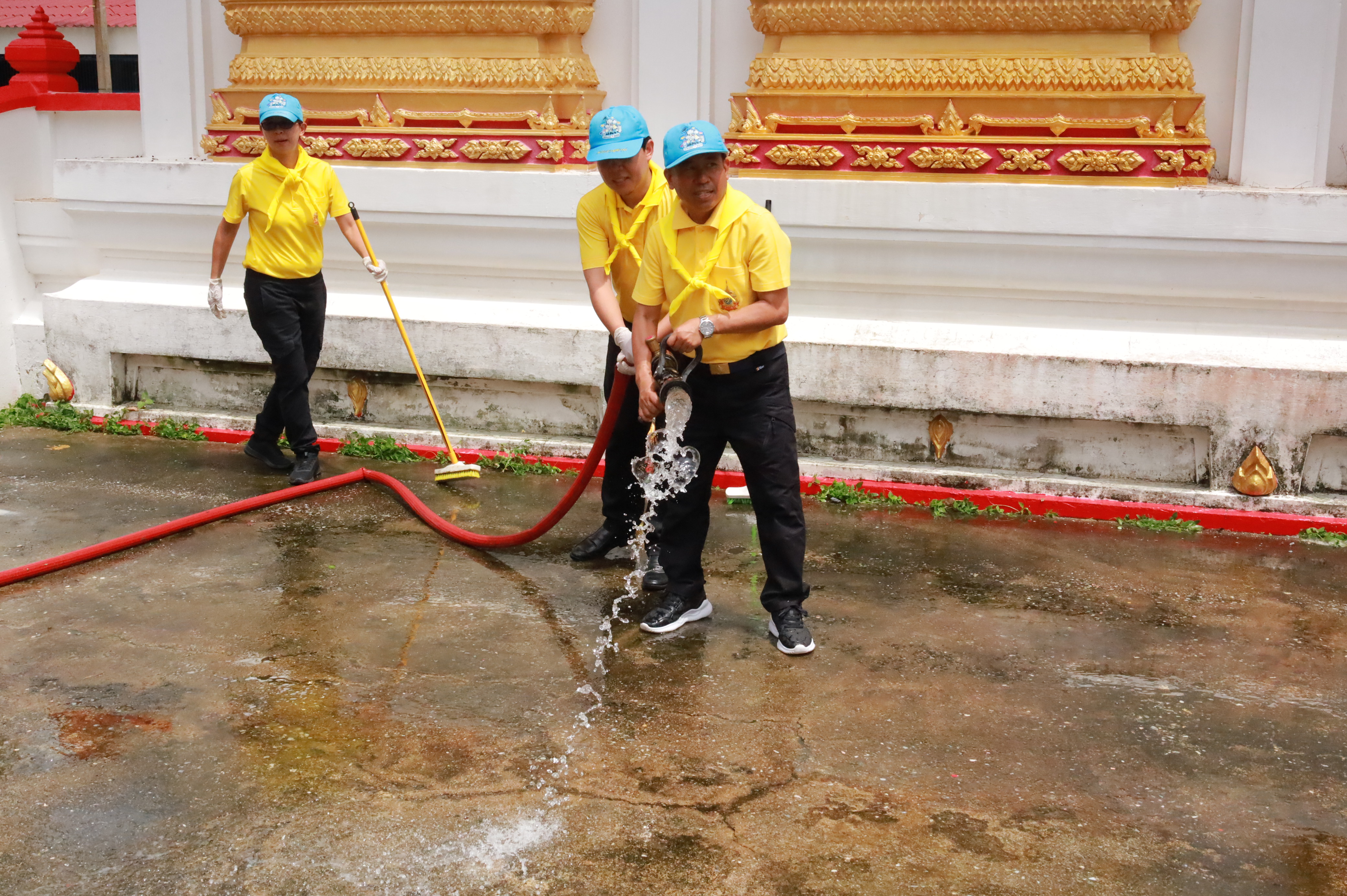 พช.ยะลา ร่วมกิจกรรมจิตอาสา “เราทำความดีด้วยหัวใจ” ทำความดี ทำความสะอาด วัดเวฬุวัน บำเพ็ญ สาธารณประโยชน์ ฯ ถวายพระราชกุศล เนื่องในโอกาสวันเฉลิมพระชนมพรรษา สมเด็จพระนางเจ้าสุทิดา พัชรสุธาพิมลลักษณ พระบรมราชินี