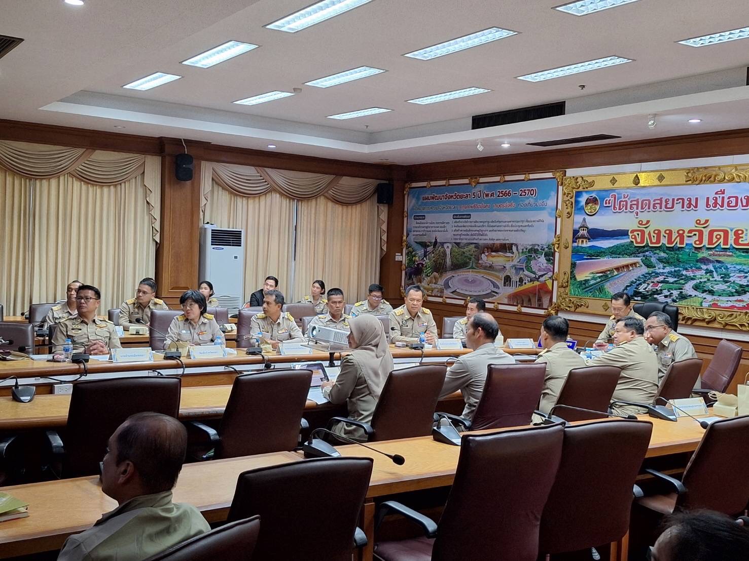 พช.ยะลา ร่วมประชุมขับเคลื่อนและติดตามนโยบายของรัฐบาล และภารกิจสำคัญของกระทรวงมหาดไทย 