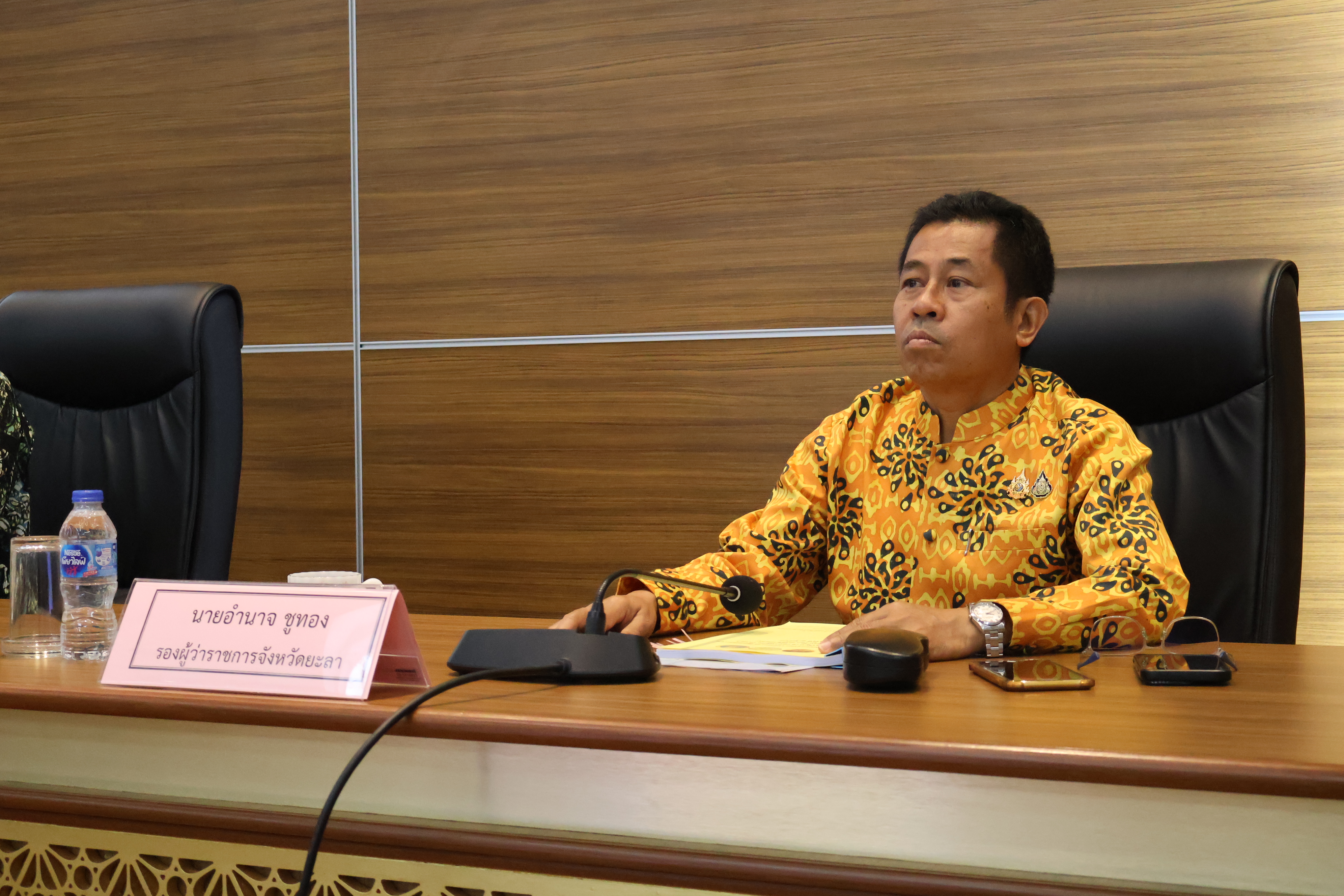 พช. ยะลา ร่วมประชุมคณะกรรมการร่วมภาครัฐและเอกชนเพื่อแก้ไขปัญหาทางเศรษฐกิจ (กรอ.) กลุ่มจังหวัดชายแดนใต้ ครั้งที่ 5/2658