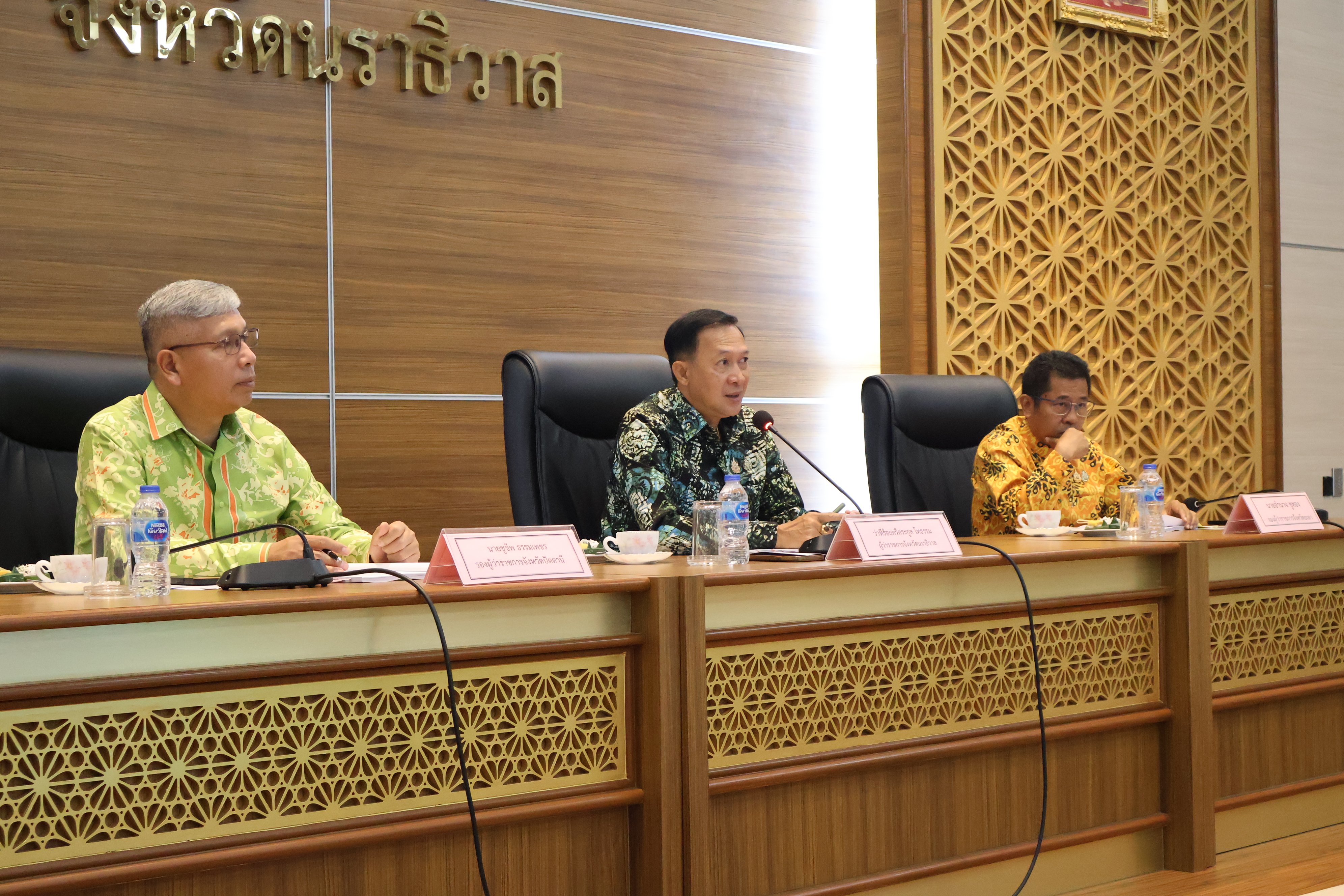 พช. ยะลา ร่วมประชุมคณะกรรมการร่วมภาครัฐและเอกชนเพื่อแก้ไขปัญหาทางเศรษฐกิจ (กรอ.) กลุ่มจังหวัดชายแดนใต้ ครั้งที่ 5/2658