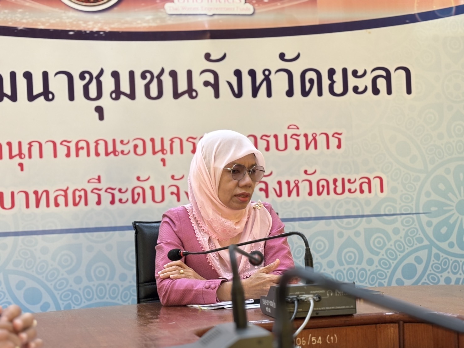 พช. ยะลา นำคณะติดตามงาน จากกรมการพัฒนาชุมชน ลงพื้นที่ติดตา สนับสนุนการดำเนินงานโครงการพัฒนาผลิตภัณฑ์ OTOP กลุ่มปรับตัวสู่การพัฒนา (Quadrant D)