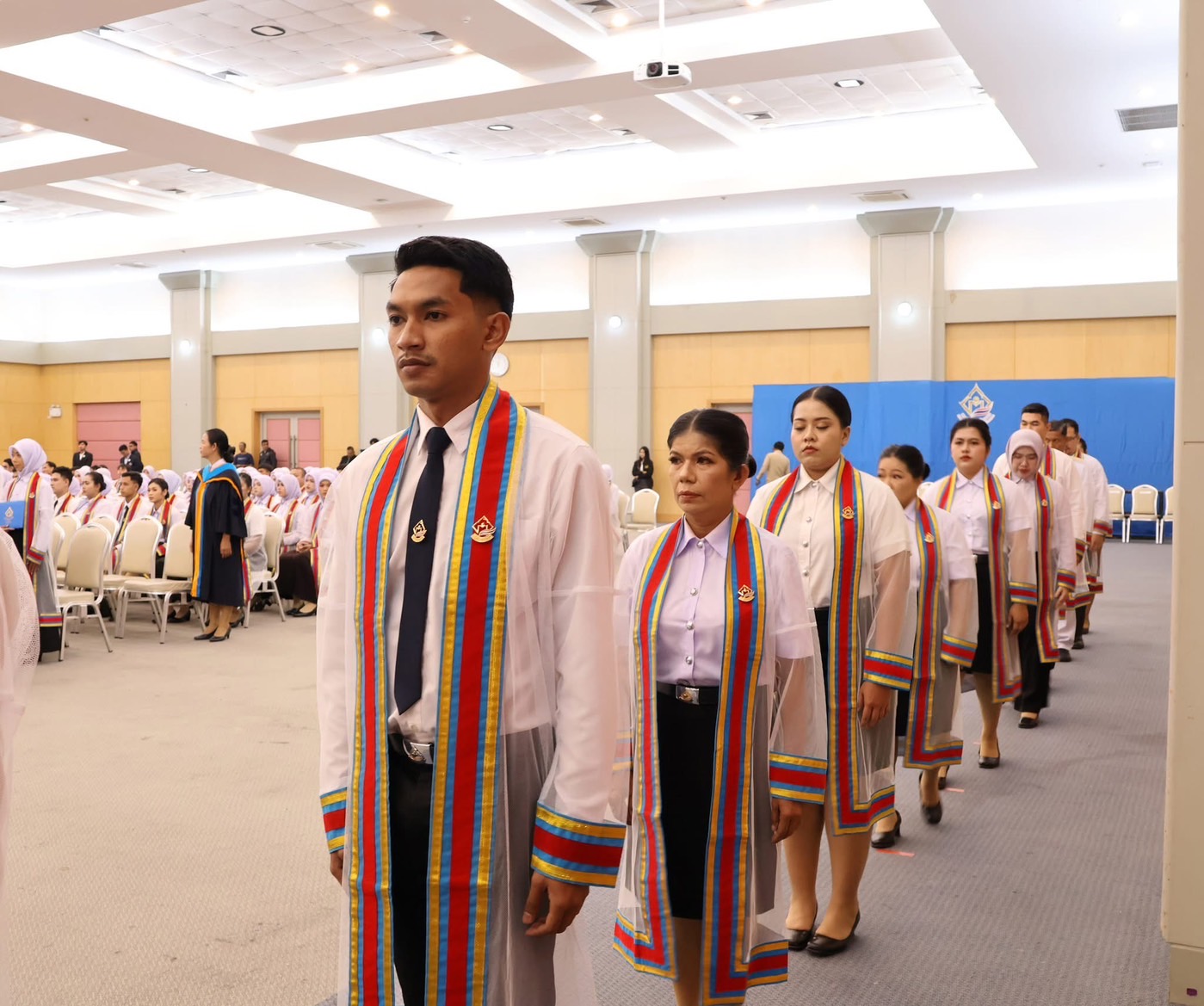 พช.ยะลา ร่วมเป็นเป็นเกียรติพิธีประสาทอนุปริญญาบัตรแก่ผู้สำเร็จการศึกษาวิทยาลัยชุมชนยะลา