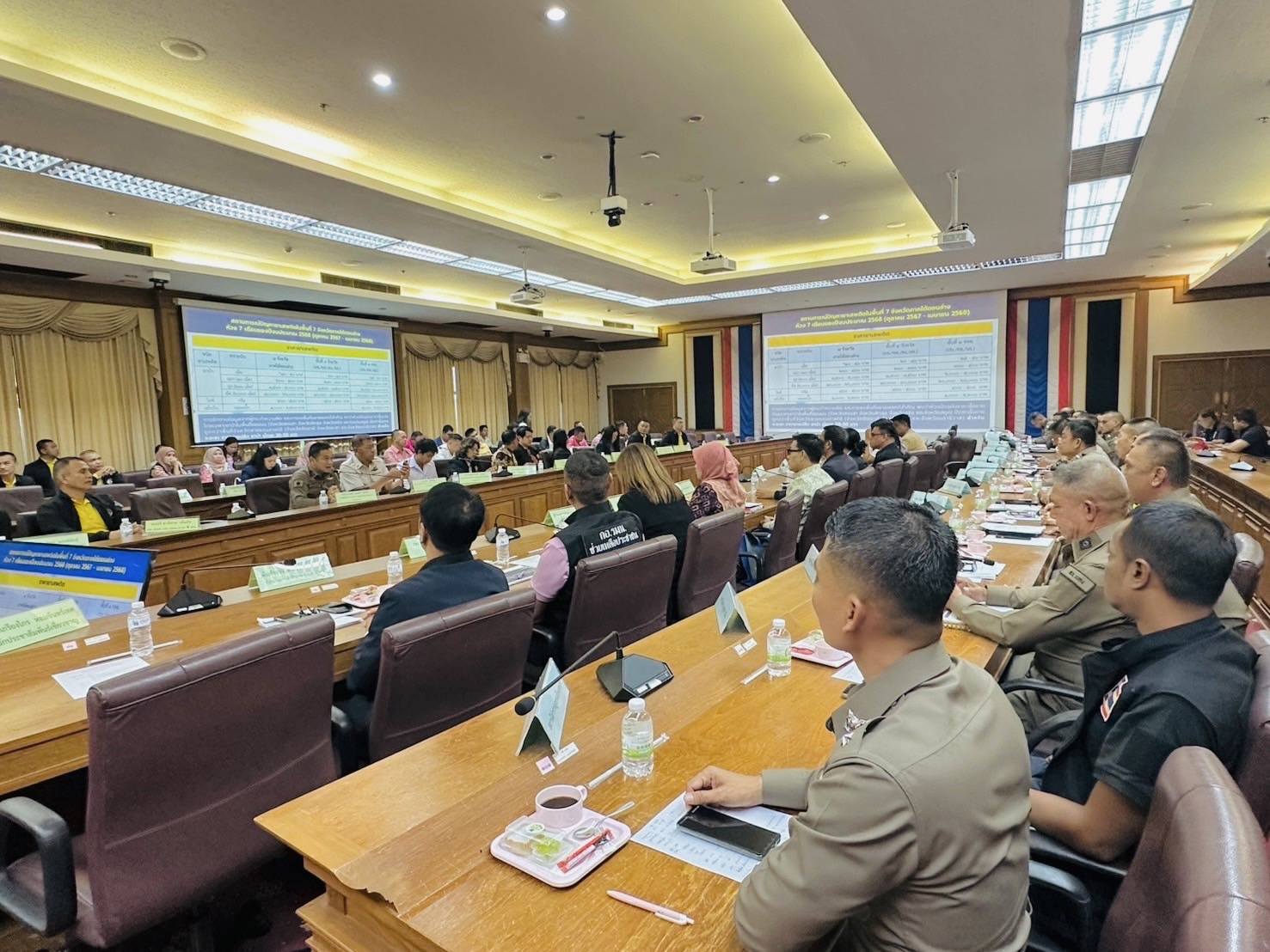 พช.ยะลา ร่วมประชุมสัมนา รับฟัง ผลการดำเนินงานบูรณาการผลการดำเนินงานแก้ไขปัญหายาเสพติด
