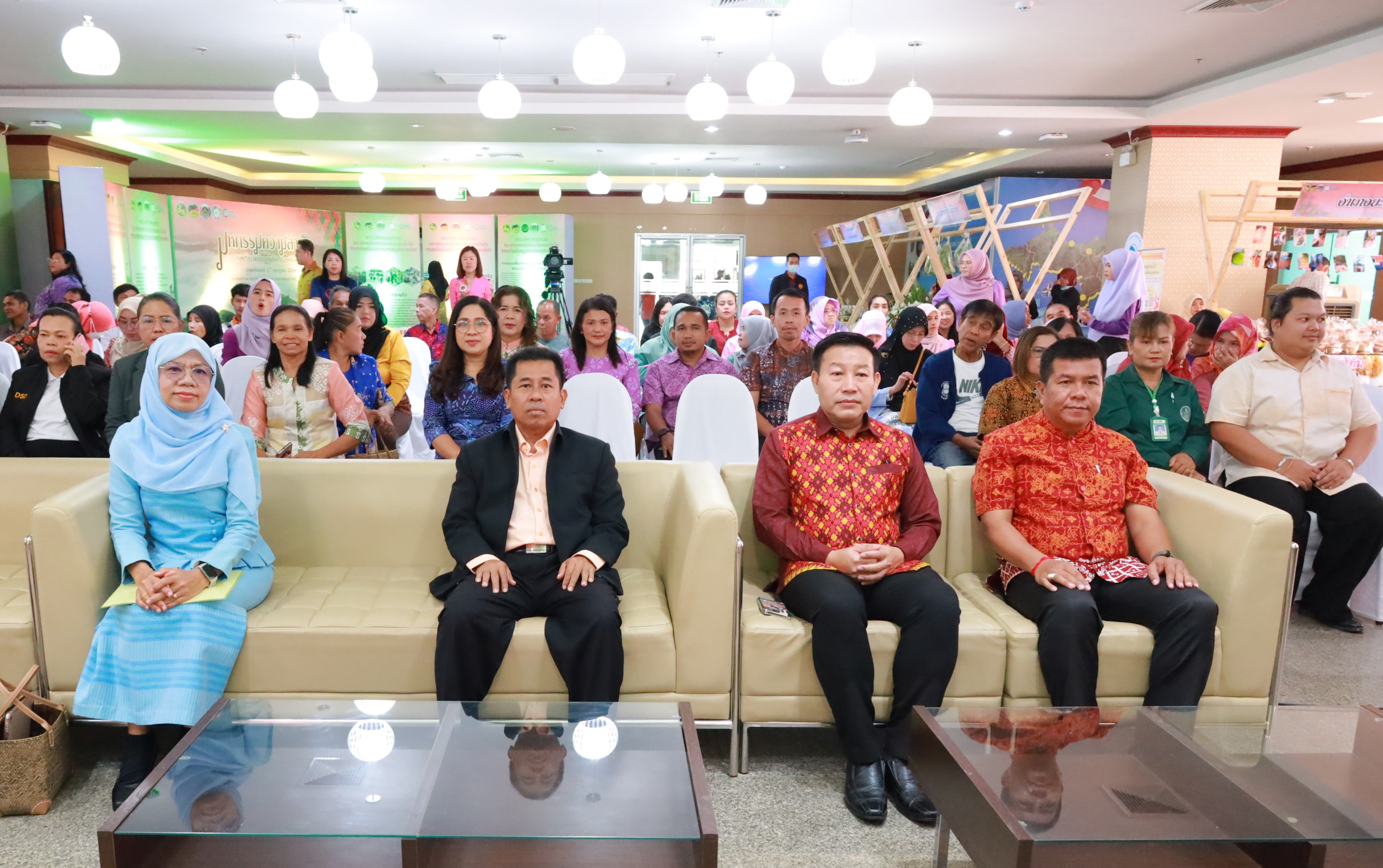 ยะลาจัด “มหกรรมความสำเร็จการพัฒนาคุณภาพชีวิตประชาชน” โชว์ผลสำเร็จขจัดความยากจน-เสริมพลังเศรษฐกิจฐานราก