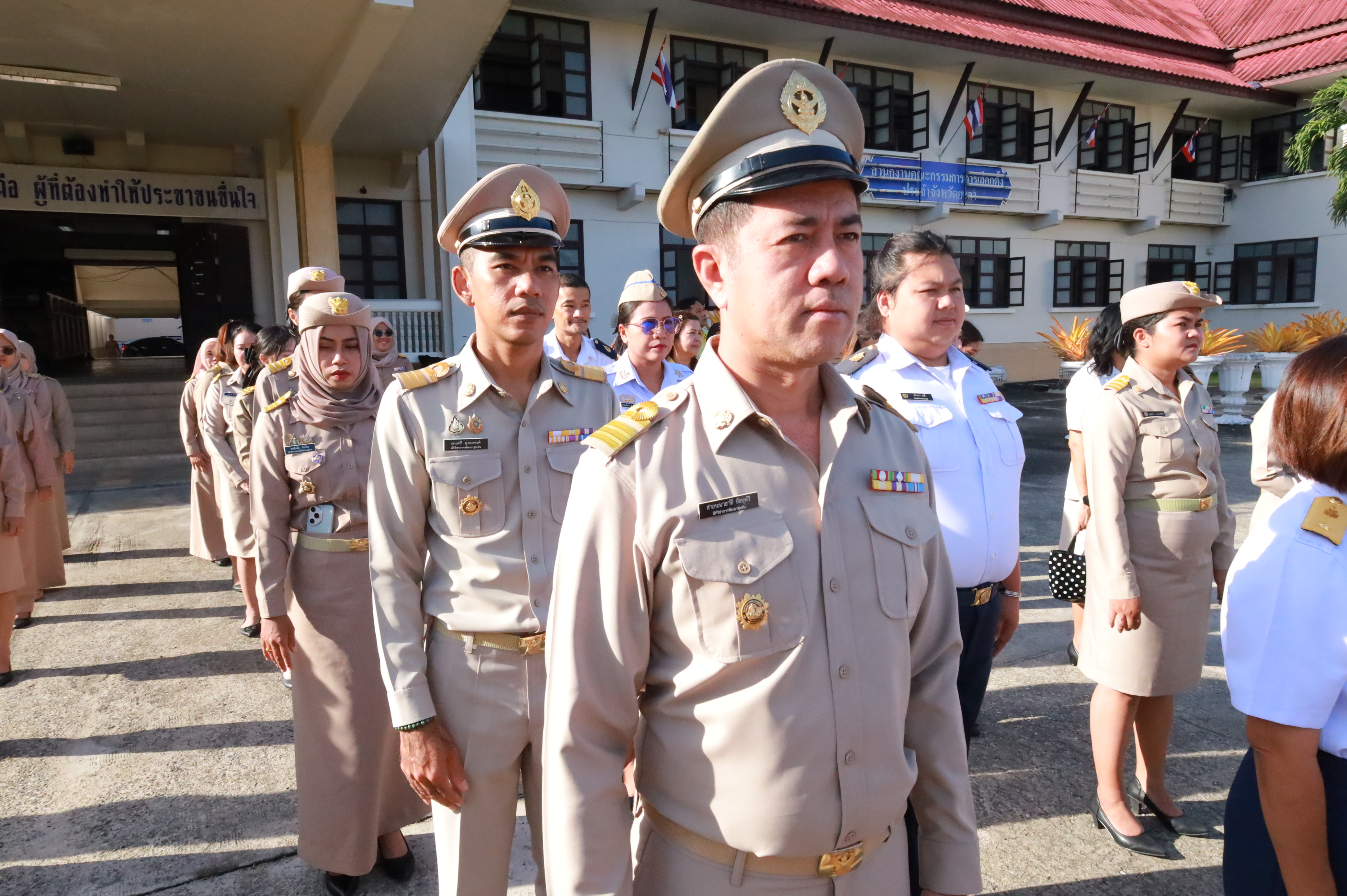 พช.ยะลา ร่วมกิจกรรมเข้าแถวเคารพธงชาติ และร่วมร้องเพลงชาติ