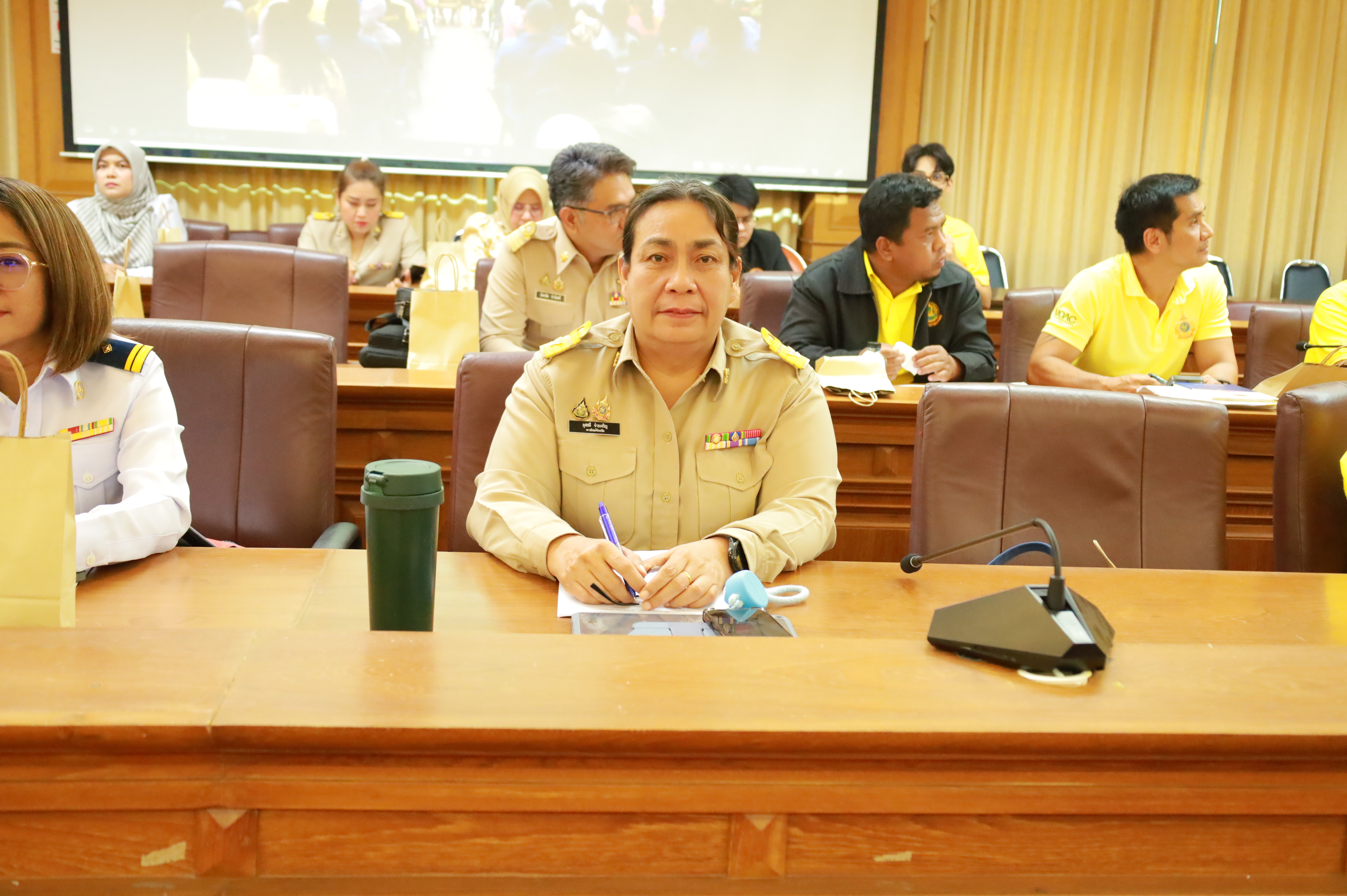 พช.ยะลา ร่วมประชุมเตรียมการจัดงานมหกรรมผลไม้และของดีเมืองยะลา ประจำปี 2568