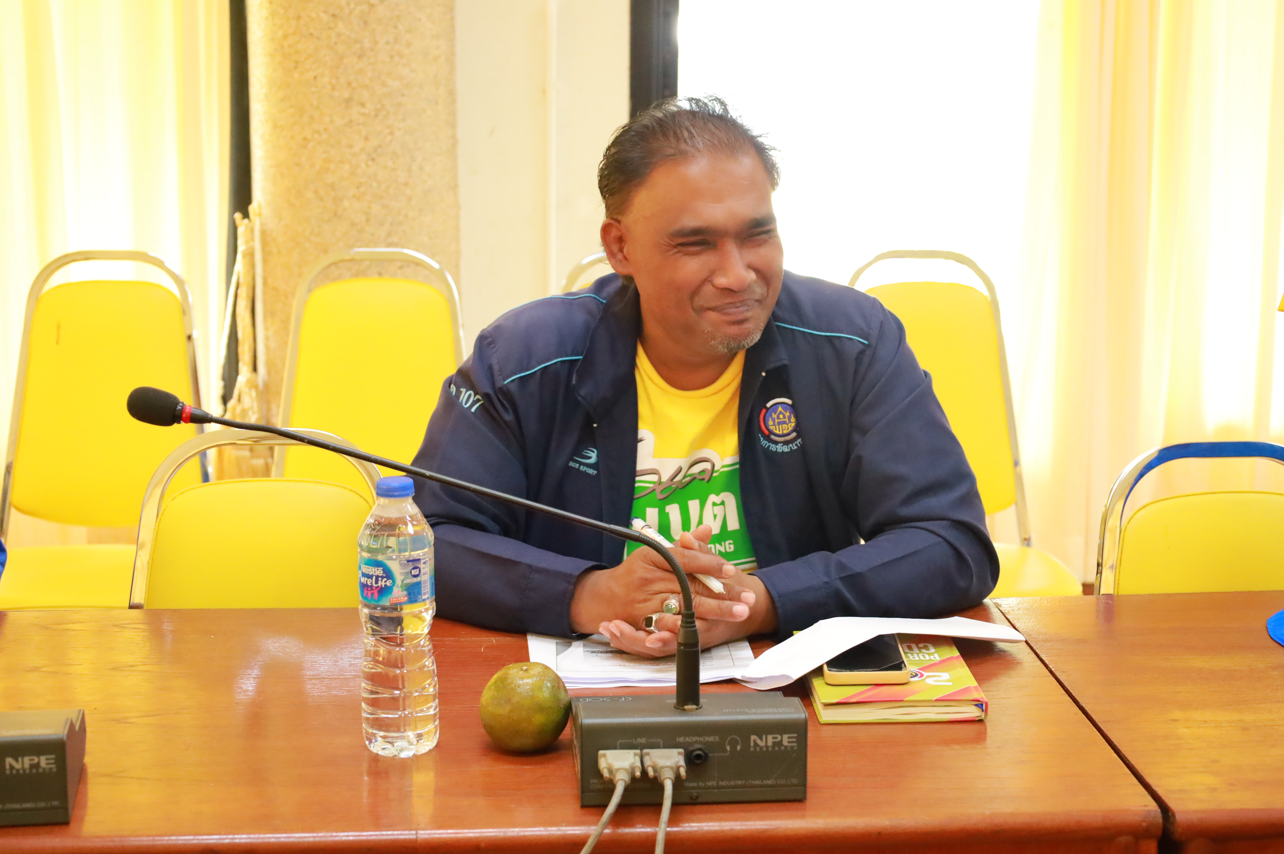 พช.ยะลา ประชุมเตรียมความพร้อมจัดกิจกรรมฟุตบอลดารา สานพลังกองทุนแม่ของแผ่นดินจังหวัดยะลา