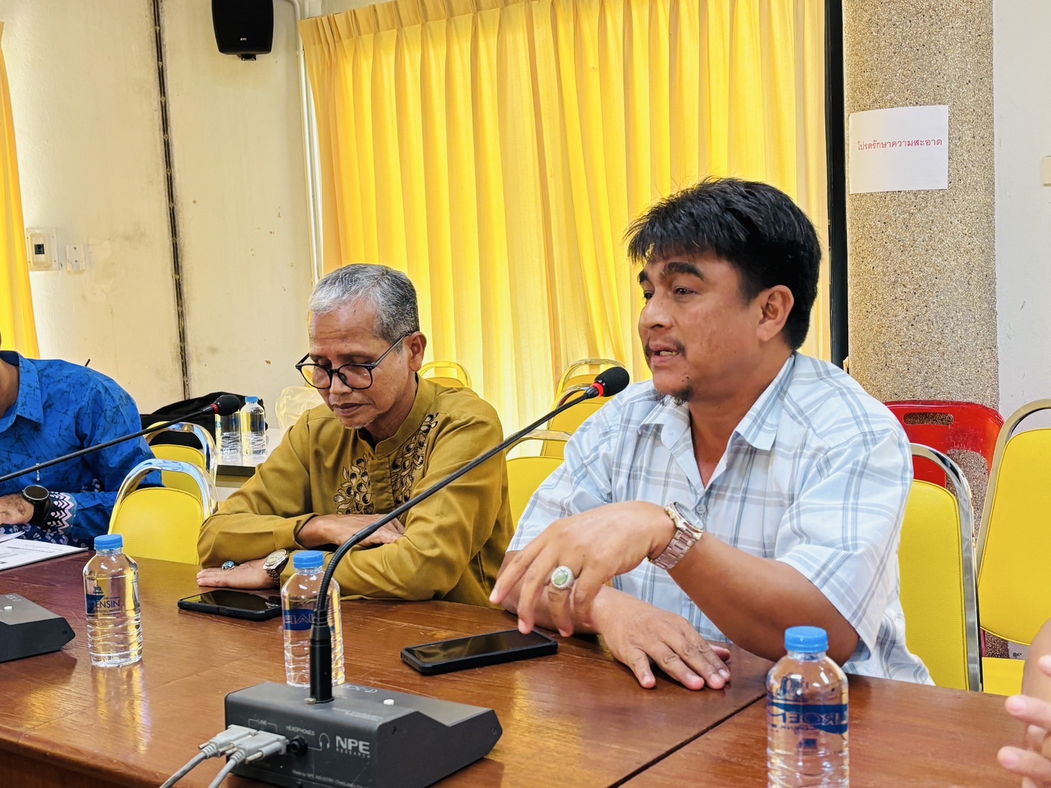 พช.ยะลา ประชุมเตรียมความพร้อมหมู่บ้านต้นกล้ากองทุนแม่ของแผ่นดิน เข้าร่วมงานมหกรรมฯ ประจำปี 2568