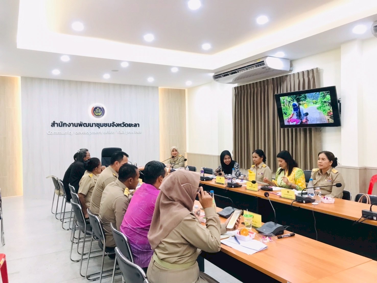 พช.ยะลา ประชุมคณะทำงานกิจกรรมการพัฒนาศักยภาพกลุ่มเศรษฐกิจฐานรากอย่างยั่งยืนในพื้นที่ชุมชนท่องเที่ยว OTOP นวัตวิถี ภายใต้ชื่อ “Insight Yala”
