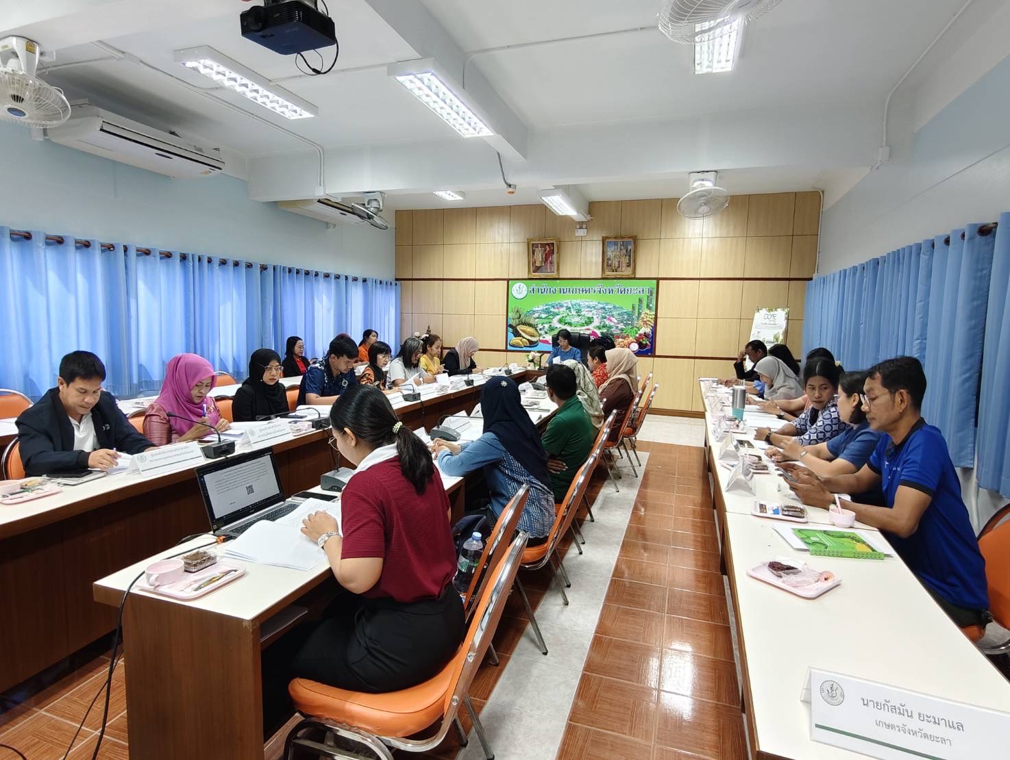 พช.ยะลา เข้าร่วมประชุมคณะอนุกรรมการส่งเสริมวิสาหกิจชุมชนจังหวัดยะลา
