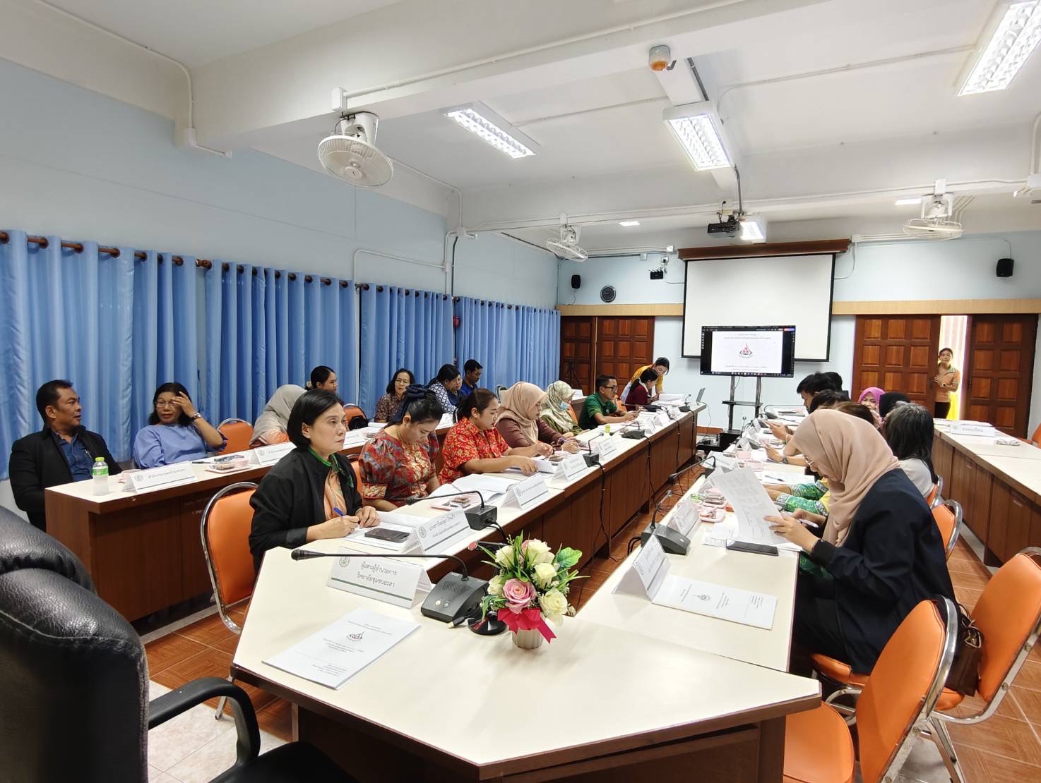 พช.ยะลา เข้าร่วมประชุมคณะอนุกรรมการส่งเสริมวิสาหกิจชุมชนจังหวัดยะลา