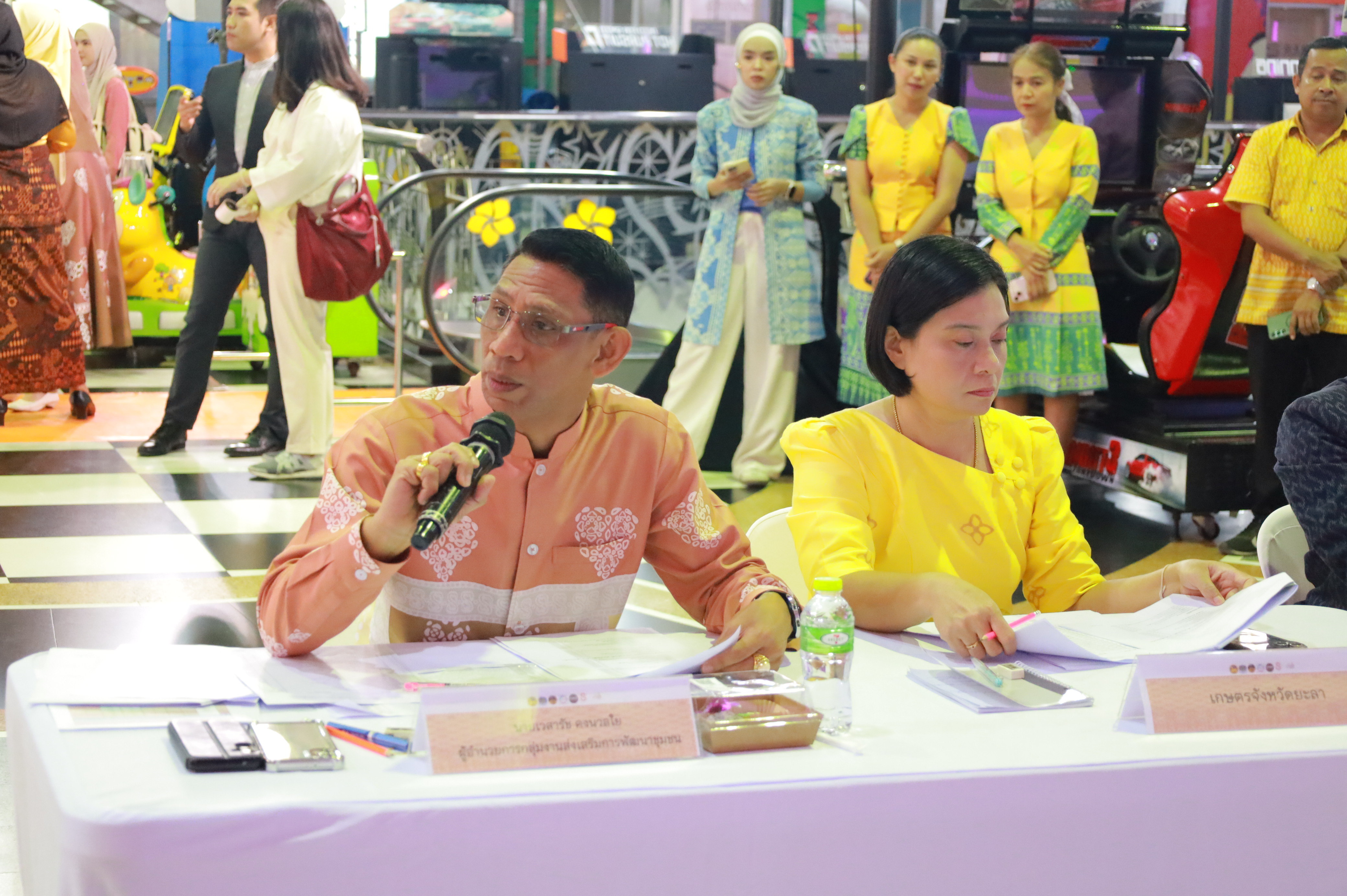 จังหวัดยะลา จัดกิจกรรมการประกวดผ้าลายพระราชทาน “ผ้าลายสิริราชพัสตราภรณ์” และงานหัตถกรรม ประจำปี 2568