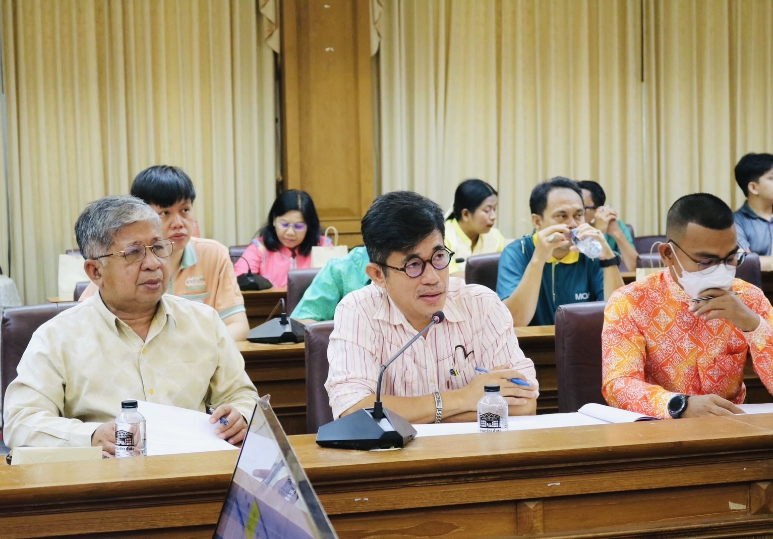 พช.ยะลา ร่วมประชุมเตรียมการจัดงานมหกรรมผลไม้และของดีเมืองยะลา ประจำปี 2568
