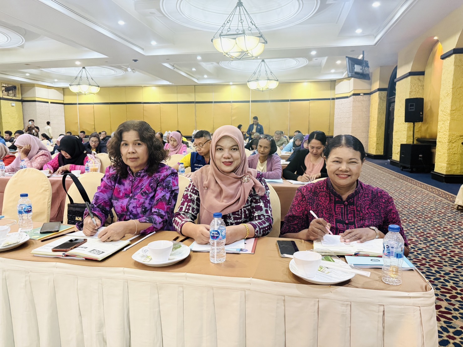 พช.ยะลา ร่วมกิจกรรมประชุมเชิงปฏิบัติการถอดบทเรียนกิจกรรมสนับสนุนสภาสันติสุขเพื่อหาแนวทางการขับเคลื่อนโครงการในปีงบประมาณ พ.ศ.2569